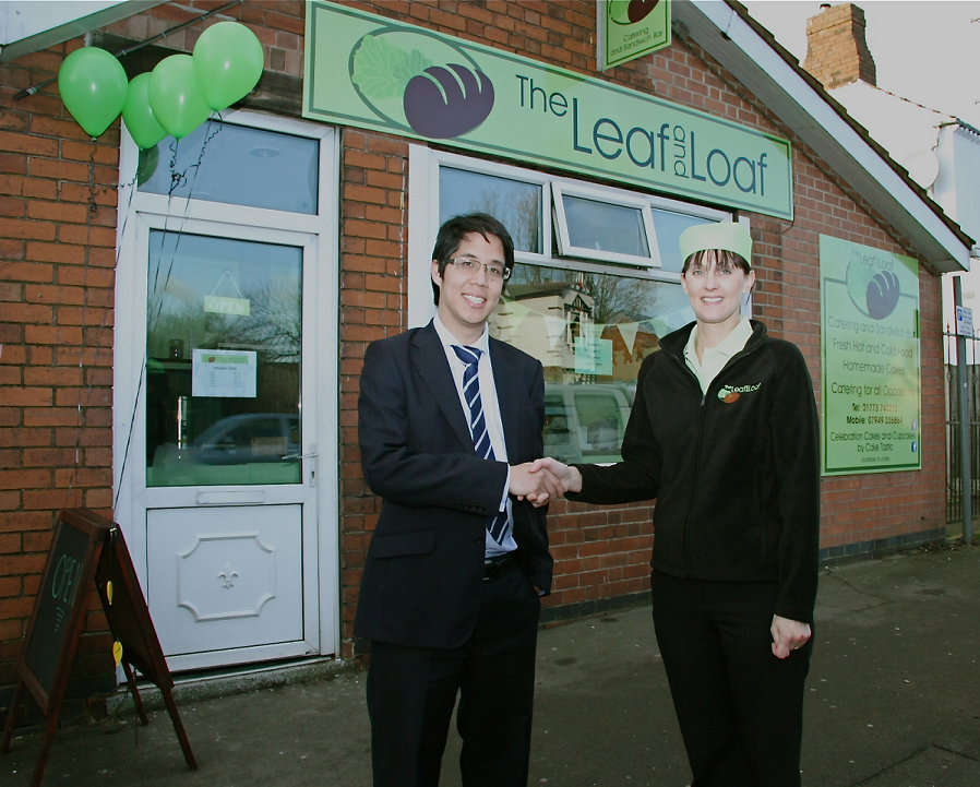 Ellis-Fermor & Negus assist with the opening of The Leaf and Loaf in Codnor